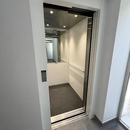 Jan With Heated Pool Вилла