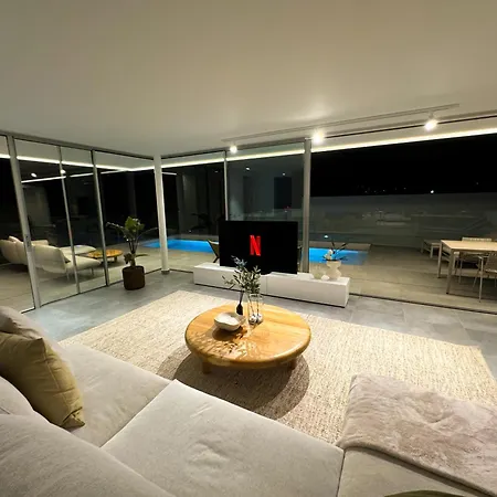 Jan With Heated Pool Вилла *